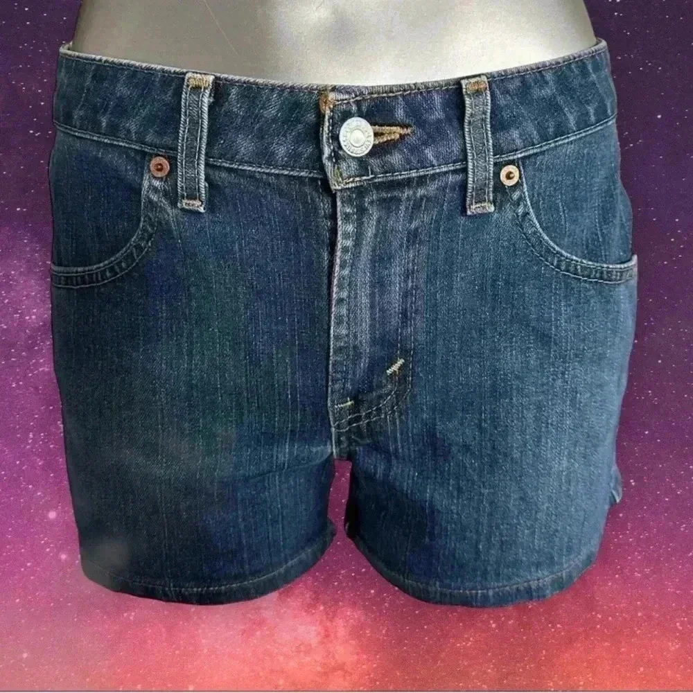 💎Woman’s Vintage Levi’s Denim  Shorts - Picture 6 of 15